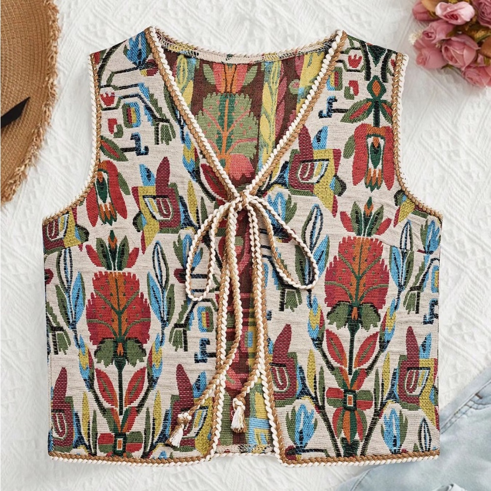 Floral Patterned Sleeveless Top